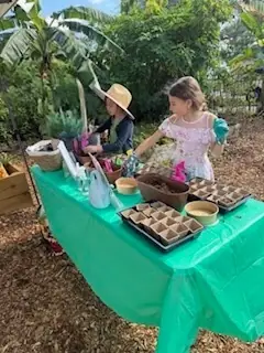 A hands-on MetM garden workshop in South Florida